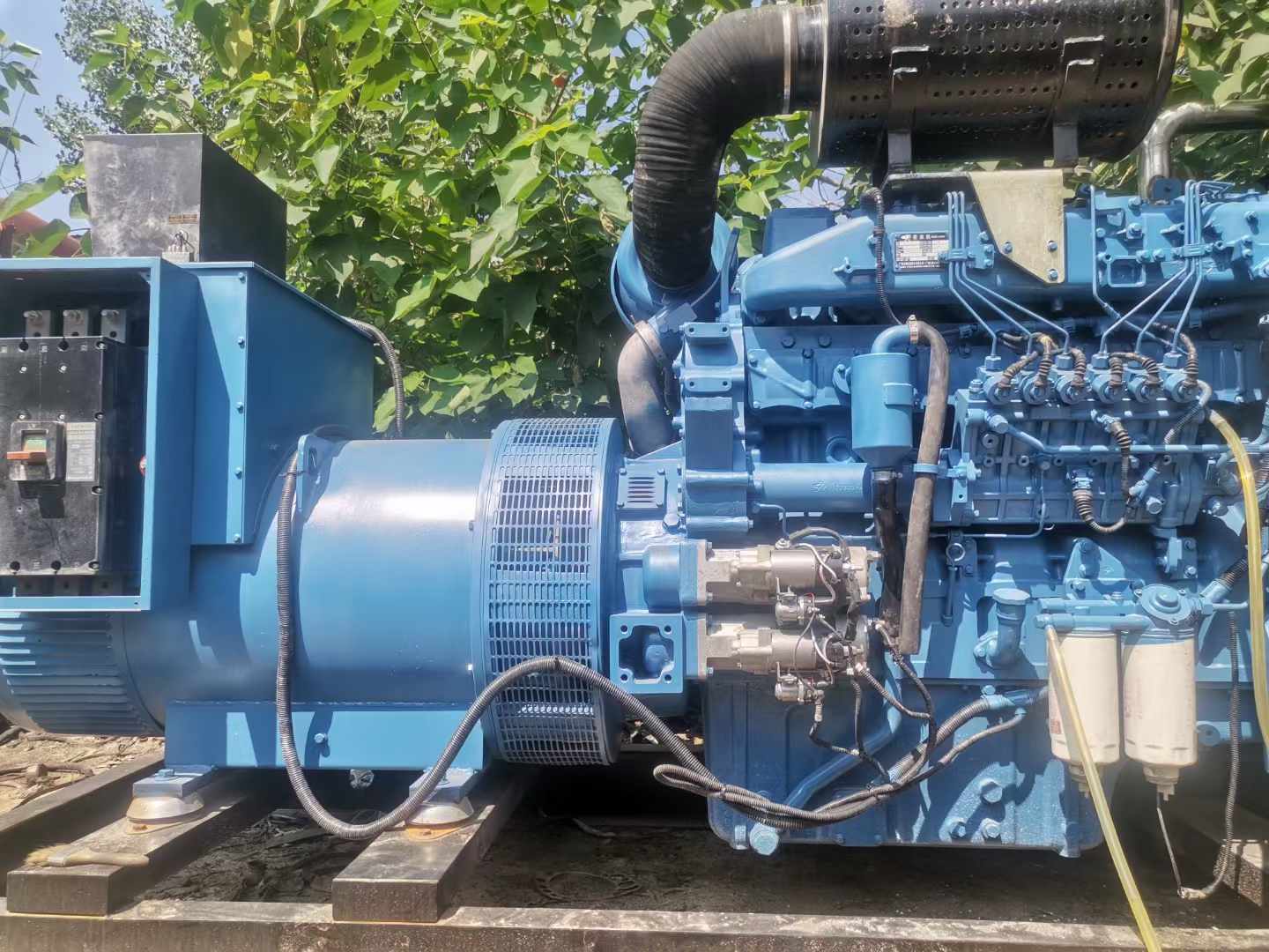 青白江详细说明降低 800kW 柴油发电机输出电流波动的方法